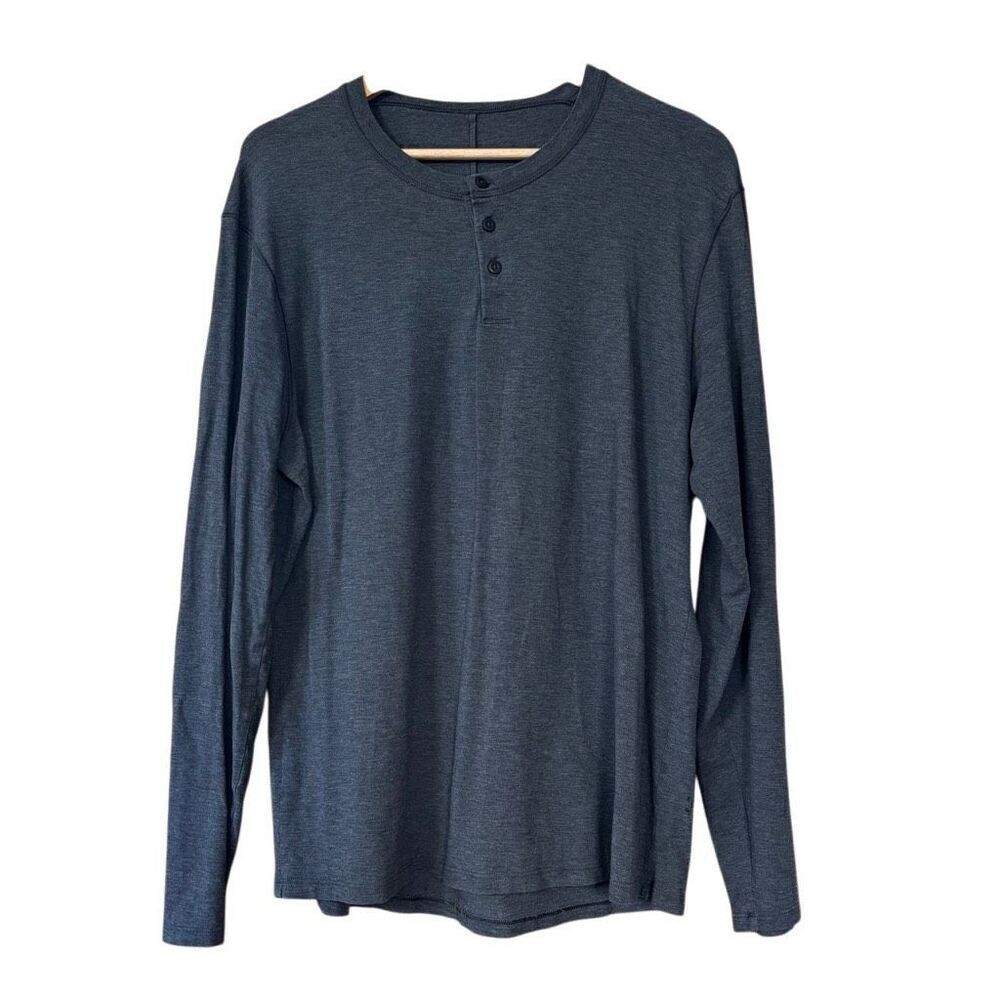Lululemon Men's Dark‎ Gray Long Sleeve Henley Tee Relaxed Fit